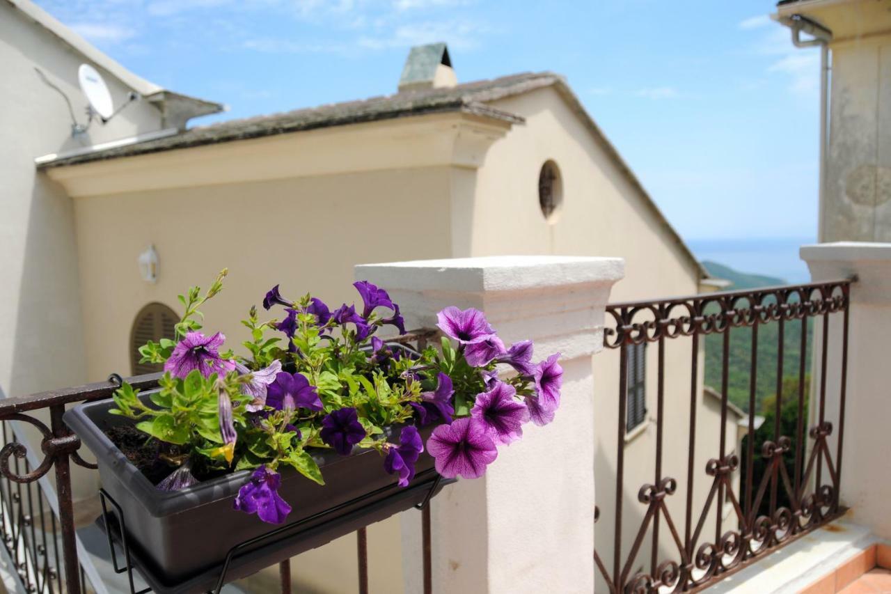 Casale Lucrezia Bed & Breakfast Cagnano Exterior foto