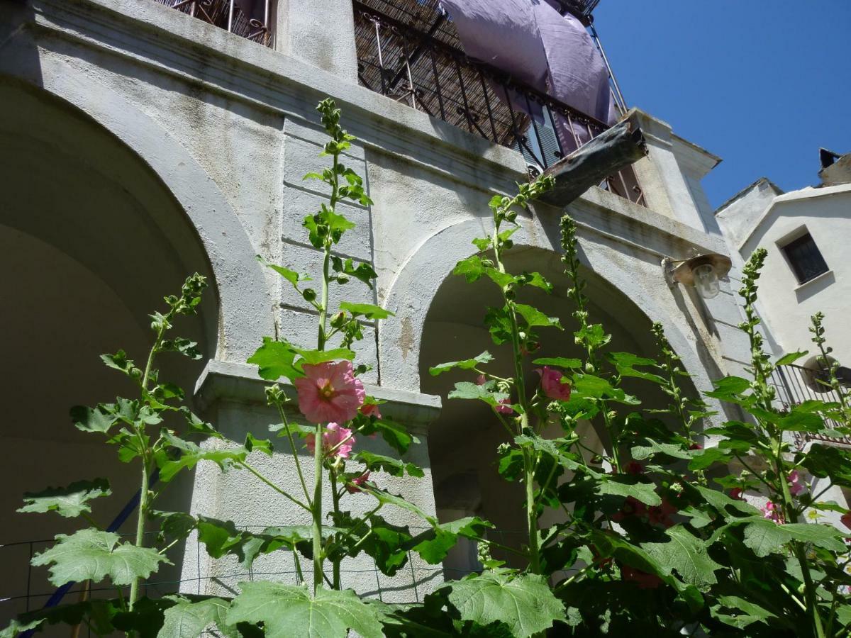Casale Lucrezia Bed & Breakfast Cagnano Exterior foto